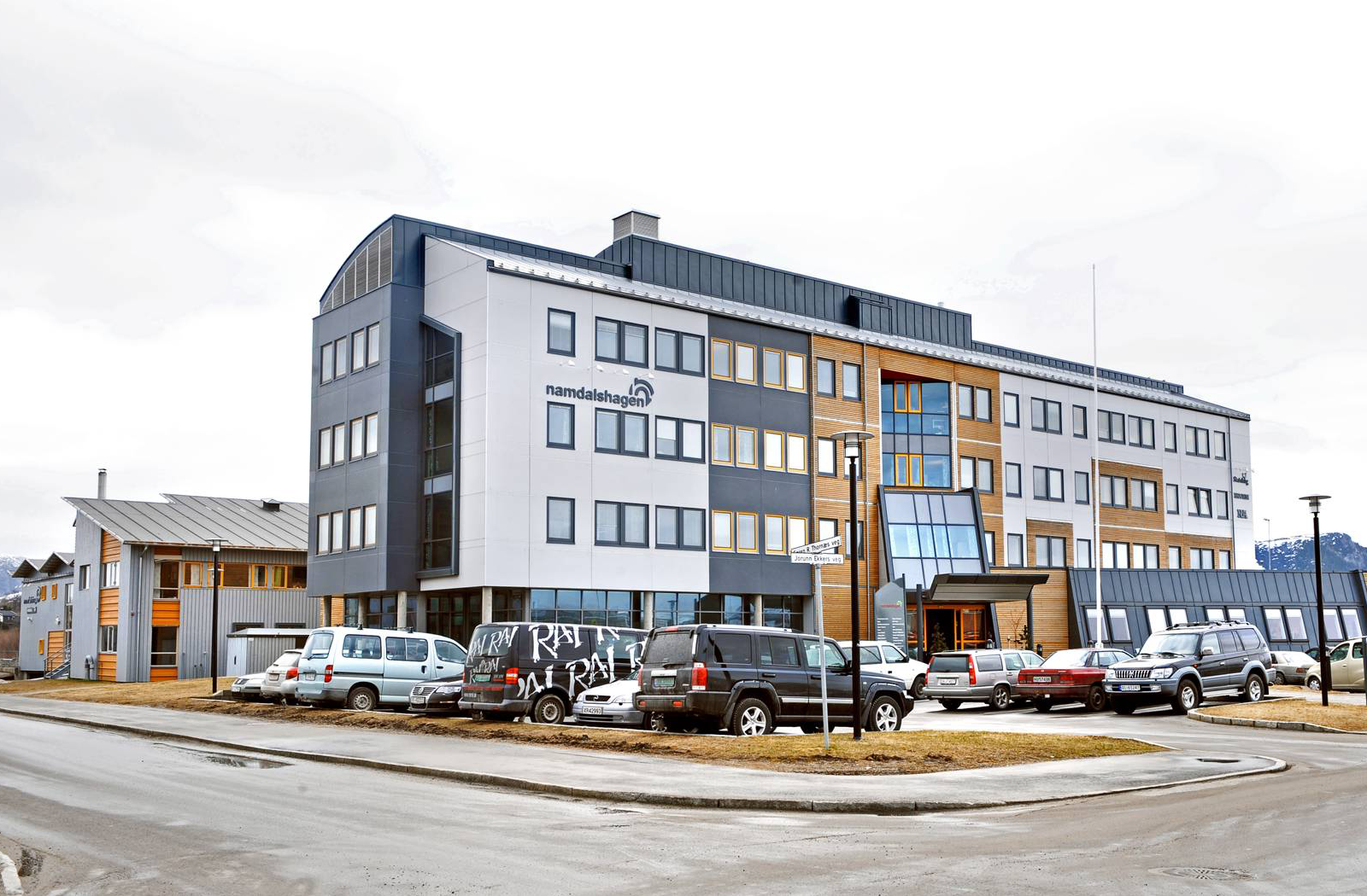Kaia i Namsos i kveldslys